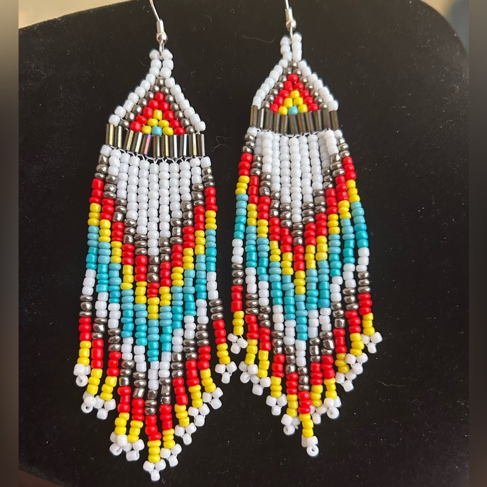 New..Colorful Seed Beaded Dangle Earrings - Picture 3 of 4